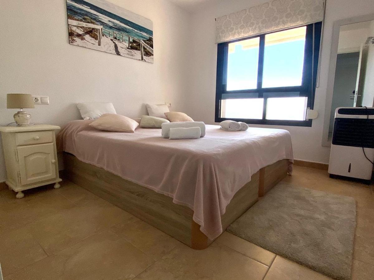 Апартаменты С Видом На Море И Горы Benidorm Dış mekan fotoğraf